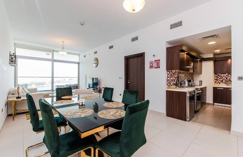 Palm Jumeirah Apartment | Sea View, Private Beach & Pool, Palm Jumeirah