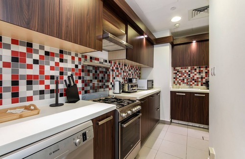 Palm Jumeirah Apartment | Sea View, Private Beach & Pool, Palm Jumeirah