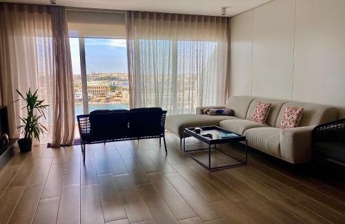 Sliema Apartment | Sea view Sliema 2 bedroom apartment