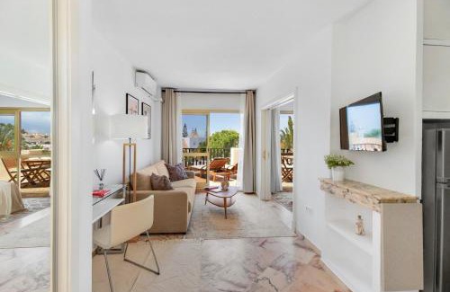 Nikki Beach Apartment | SEA VIEW STUDIO I penthouse, beach front urbanization Romana Playa Elviria