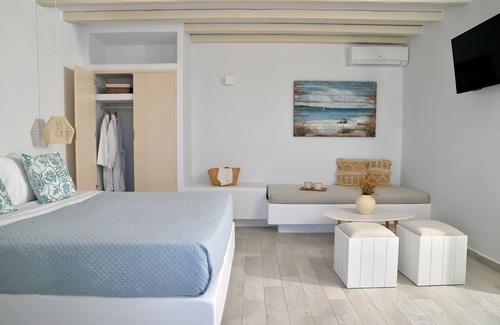 Stelida House | Sea View Suite with Private Pool | Mythology Naxos