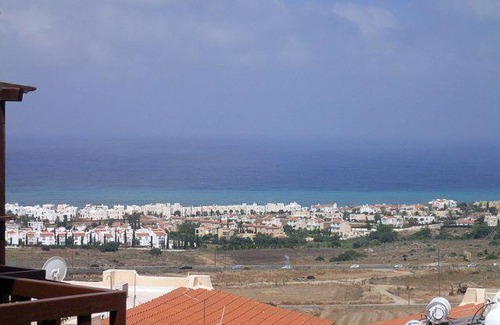 Melanos House | Sea view Townhouse in Chlorakas