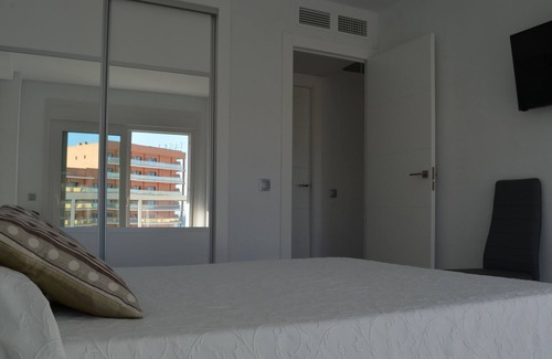 Benalmadena Costa Apartment | Sea view, wifi, Air conditioning, pool, gardens, Puerto Marina 200m