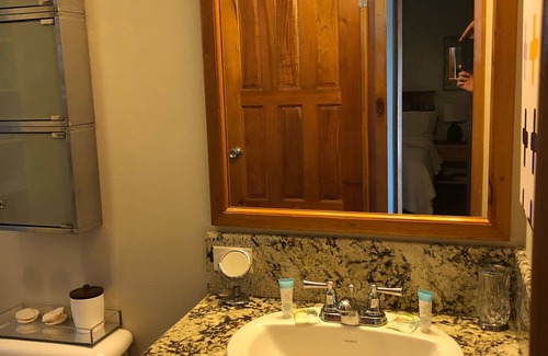 San Pedro Resort | Sea View with fully equip. kitchen or..... ROOM SERVICE !!
