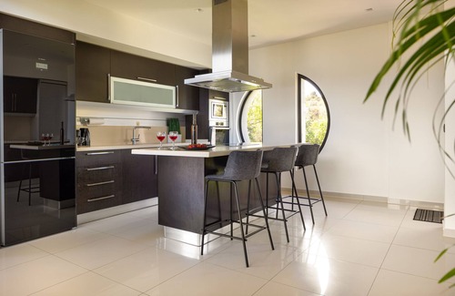 Chania Villa | Sea Views, Heated Pool, Near Beaches & Chania Town