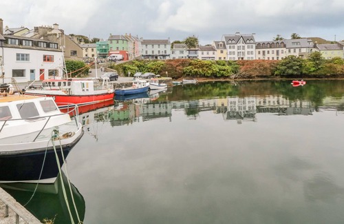 Roundstone House | SEA WATCH HOUSE, pet friendly in Roundstone, County Galway