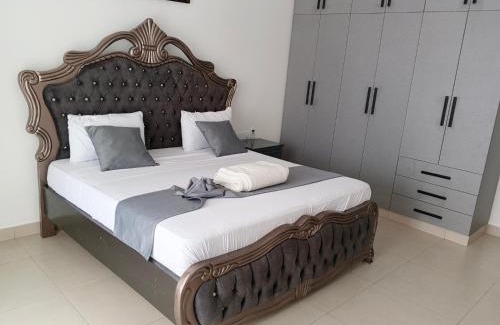 Manyimbo House | sea waves view nyali apartment