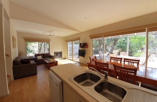 Forge Creek Apartment | Seabird - 1 Nt(waterfront)