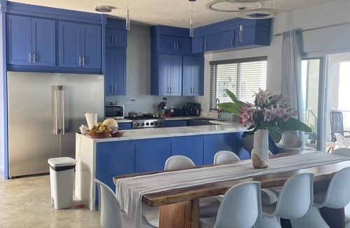 Reading Villa | Seabreeze at Spring Garden