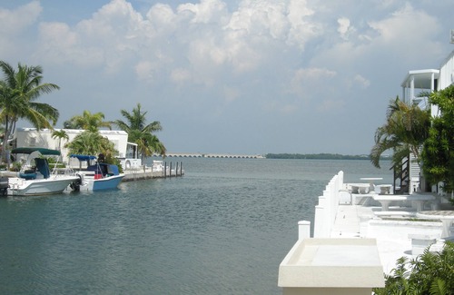 Cudjoe Key RV Rental | Seabreeze Escape WF RV Lot 489