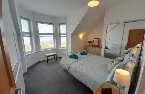 Banff House | Seabreeze