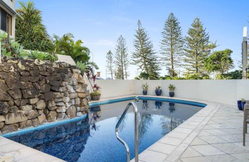 Mooloolaba Apartment | Seabreeze Stay - Moments from Mooloolaba Esplanade