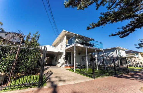 Glenelg North House | Seabreeze Townhouse S