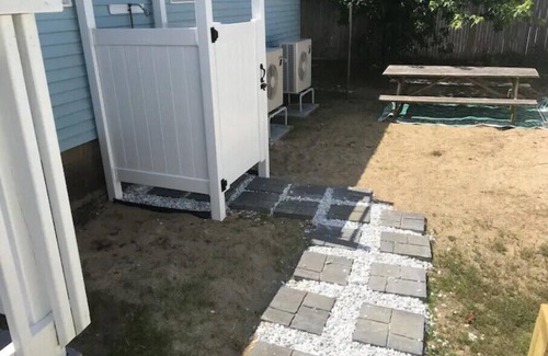 Seabrook House | Seabrook Beach 136b-Franklin St. 3 mins to Ocean, AC/WiFi BBQ Grills