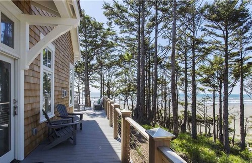 Seabrook House | Seabrook's Second Star to the Right, an oceanfront home!