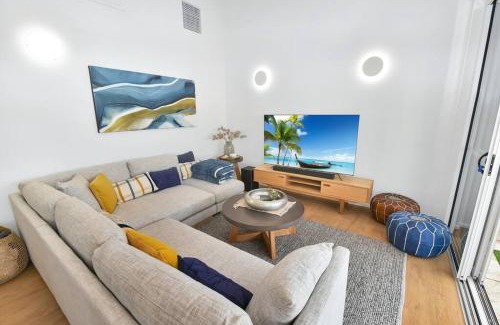 Seacliff House | Seacliff Beach Retreat Lux, Modern, Seaviews, 3BR, Balcony