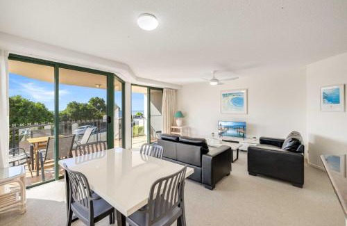Moffat Beach House | Seacrest Unit 2 Moffat Beach QLD