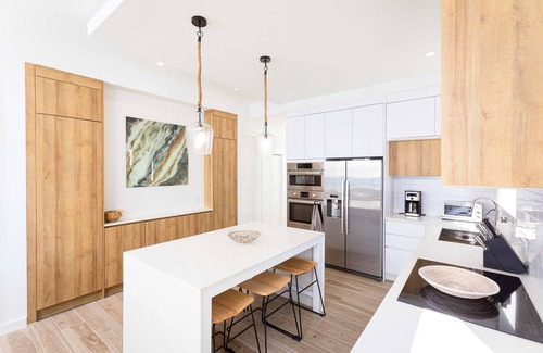 Northwest Point Condo | SeaDreams #1: Newly Built Oceanfront Condos w/Rooftop Lounge + Pool & Heated Spa