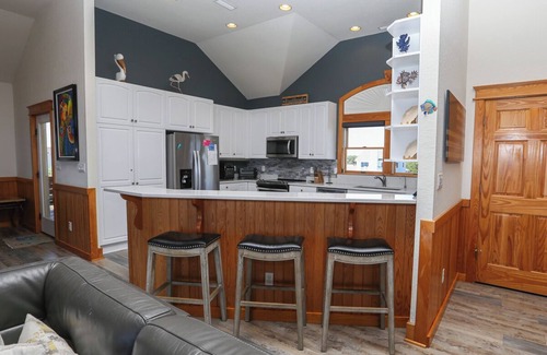 Duck House | Seaducktion - Spacious, oceanfront home with panoramic views and Private Pool!