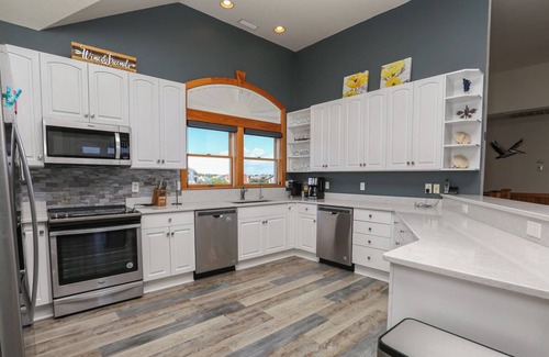 Duck House | Seaducktion - Spacious, oceanfront home with panoramic views and Private Pool!