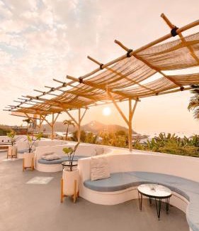 Labuan Bajo Hotel | Seaesta Komodo Hotel & Hostel