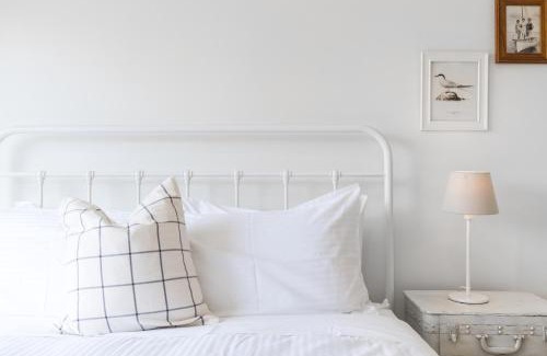 Capel Sound House | Seafarers Cottage