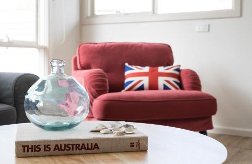 Capel Sound House | Seafarers Cottage