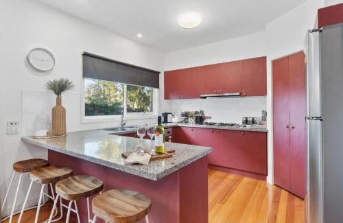 Seaford House | Seaford Luxe Beach House 2023 BDC Traveller award winner