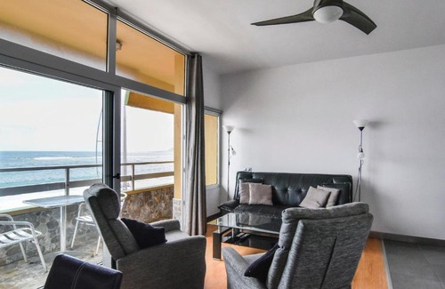 Las Palmas de Gran Canaria Apartment | Seafront Terrace Home Las Canteras Beach - Wifi
