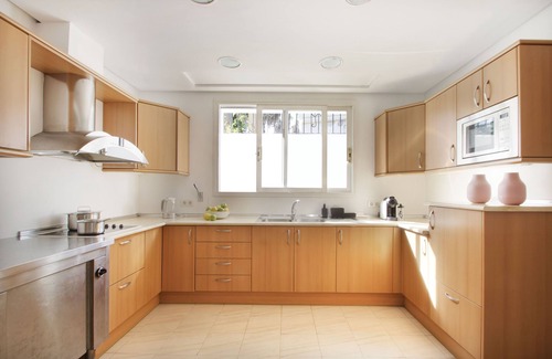 Golden Mile Villa | Seafront 2 villas in Golden Mile, Marbella - safe summer on the beach in privacy