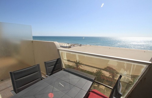 Le Grand Large Apartment | Seafront 4-person apartment