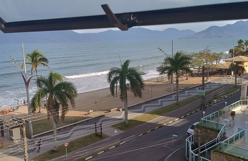 Martim de Sa Apartment | Seafront Apartment with Pool in Martim de Sá