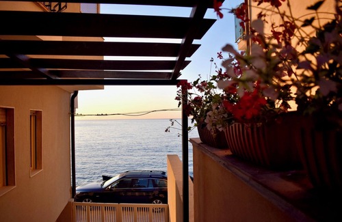 Archi Apartment | Seafront apartment in the famous Cyclops Riviera suitable for families.