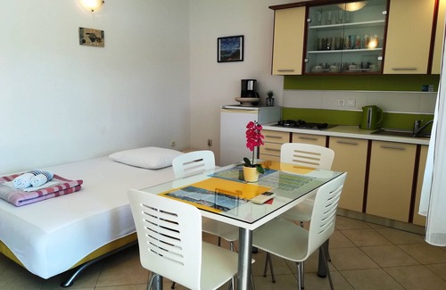 Dvornica Apartment | Seafront Apartment 1 in Kalebova Luka, Rogoznica