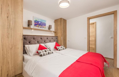 Ika Apartment | Seafront apartment Voyo
