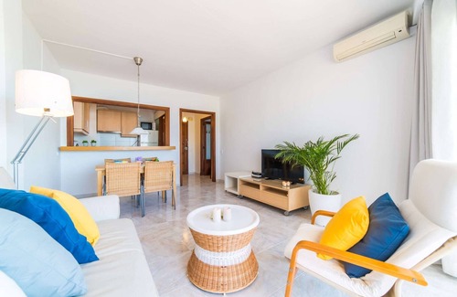 Alcudia Apartment | Seafront Charm in Alcudia