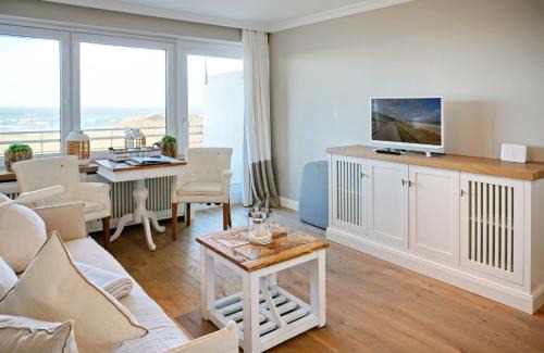 Wenningstedt-Braderup Apartment | Seafront Duenenhof zum Kronprinzen