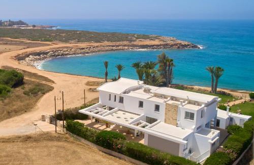 Pegeia Villa | Seafront Villa Kyma by Ezoria Villas