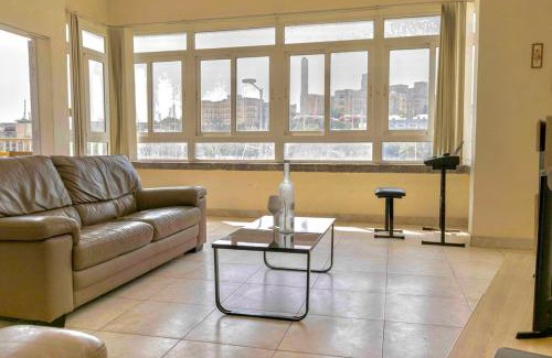 Msida Apartment | SeaFront YachtView VallettaView