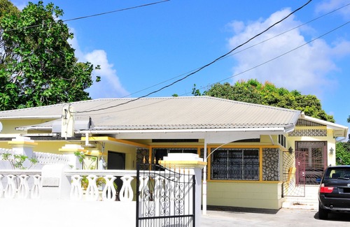 Reeds Bay House | Seagaze beach house is perfect for family, a few steps to the beach