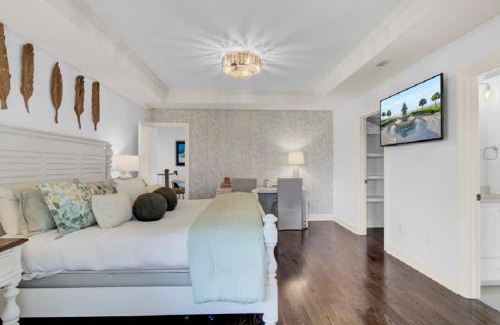 Isle of Palms House | Seagrass Lane 25 by Wild Dunes, Home with Marsh View and Resort Amenity Access