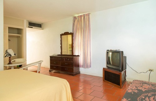 Montego Bay Hotel | Seagull Beach Studio At Montego Bay Club Resort