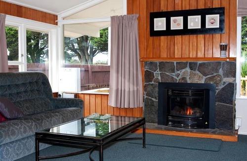 Mount Maunganui House | Seagulls Guesthouse