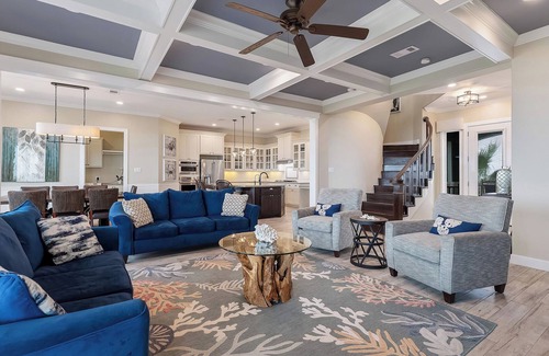 Freeport House | Seahorse Beachfront Model - Luxury 5 Bed/5 Bath with Elevator & Cabana Service