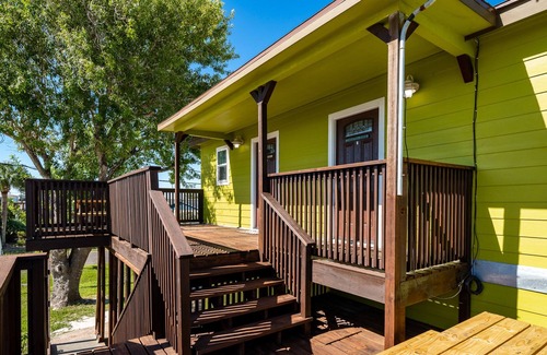 Palm Harbor Condo | Seas the Day, 1 Bed, 1 Bath, Sleeps 4, WiFi