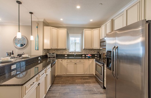 Old Town House | SEAS THE DAY~ Newly Built Townhome in Perfect Location with Community Pool!