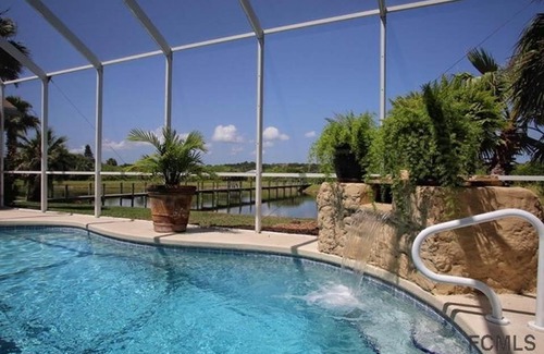 Painters Walk House | Seas the Day