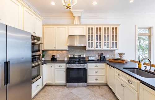Miramar Beach House | Seas To Tango by AvantStay | 2 Mins to Beach!