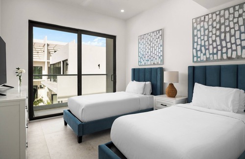 Grace Bay House | SEASCAPE on Grace Bay TOWNHOMES