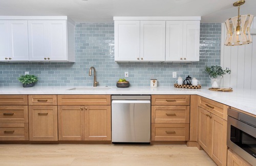 Solana Beach Condo | Seascape Sur Luxurious remodeled 2-bedroom 1 story condo with split system AC
